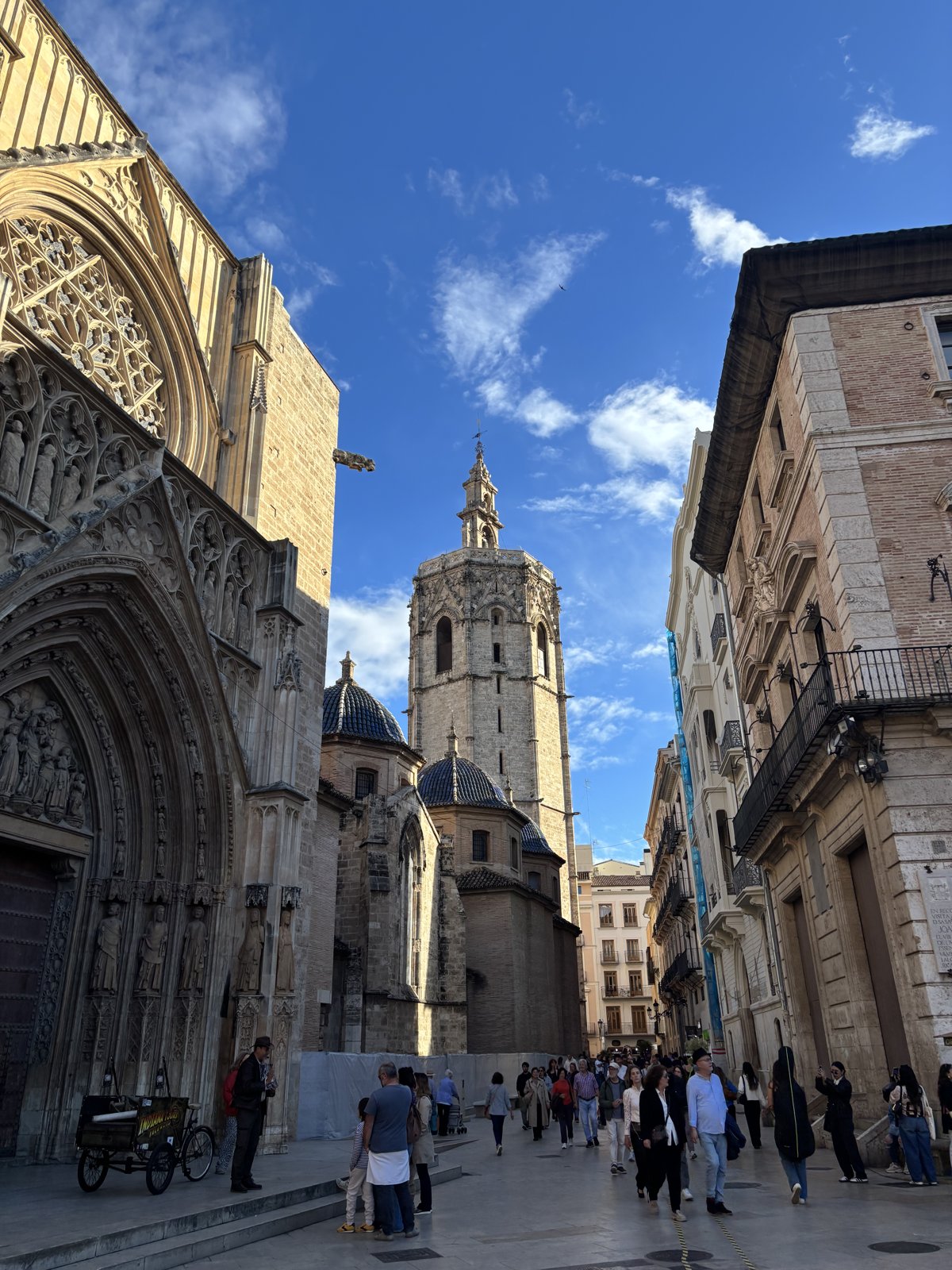Otra vista de la Catedral de Valencia
